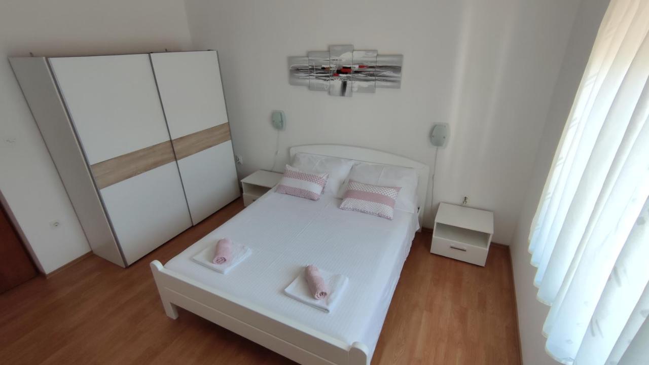 Apartment "Andrea" Split Exterior photo