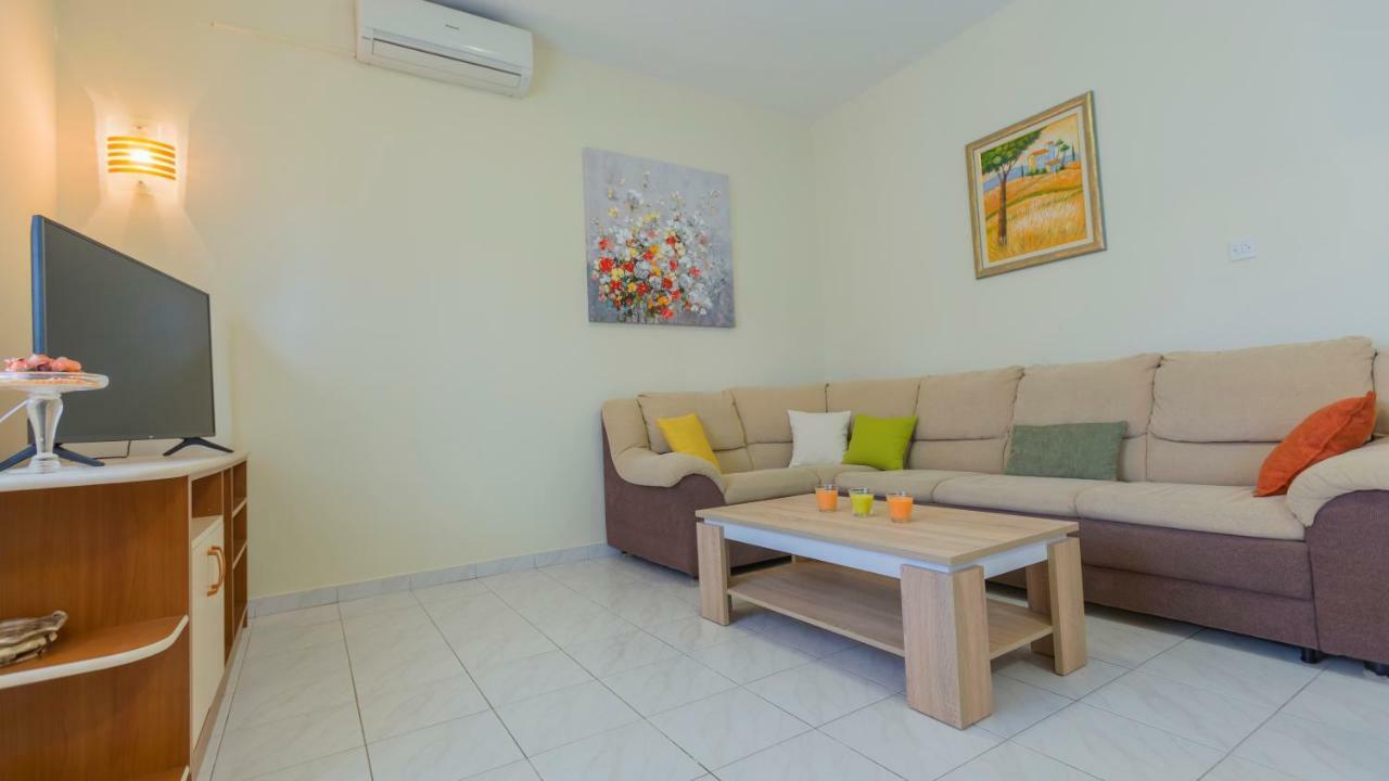 Apartment "Andrea" Split Exterior photo